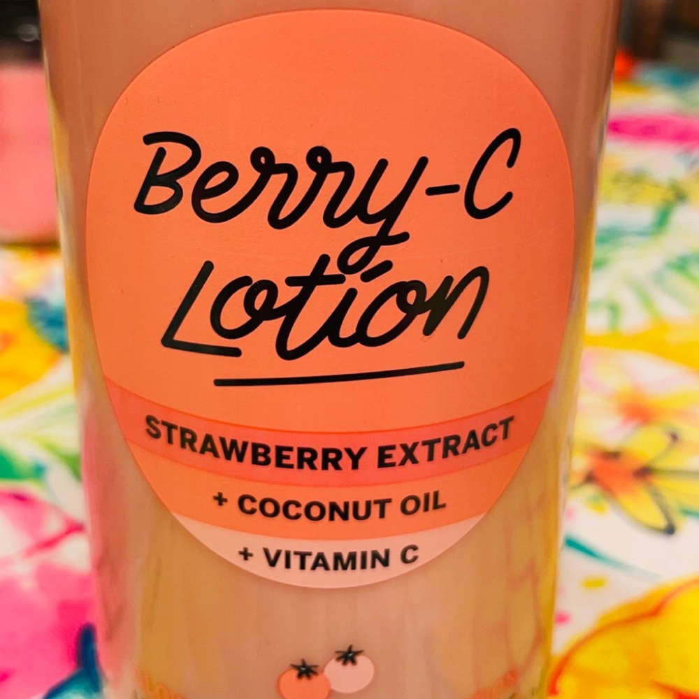 Victoria’s Secret PINK body lotion